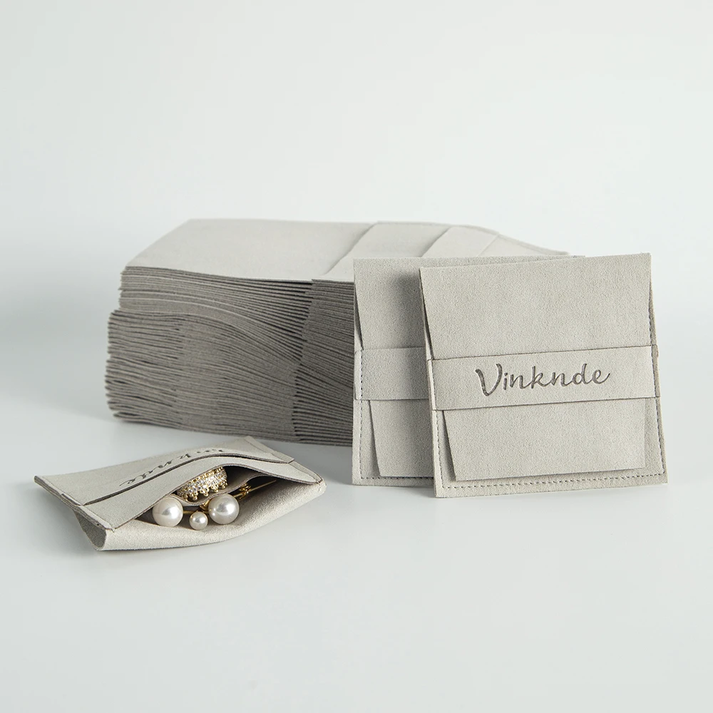 Bolsa de regalo de joyería de microfibra con logotipo personalizado con compartimento, sobre de terciopelo, bolsas suaves para proteger pulsera, pendiente y collar