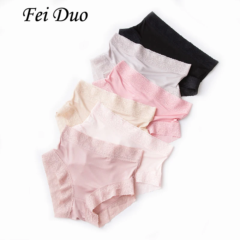 Mulberry Silk Mid Waist Underwear for Women with Breathable and Comfortable Lace Wrap Buttocks and Seamless Flat Angle Underwear