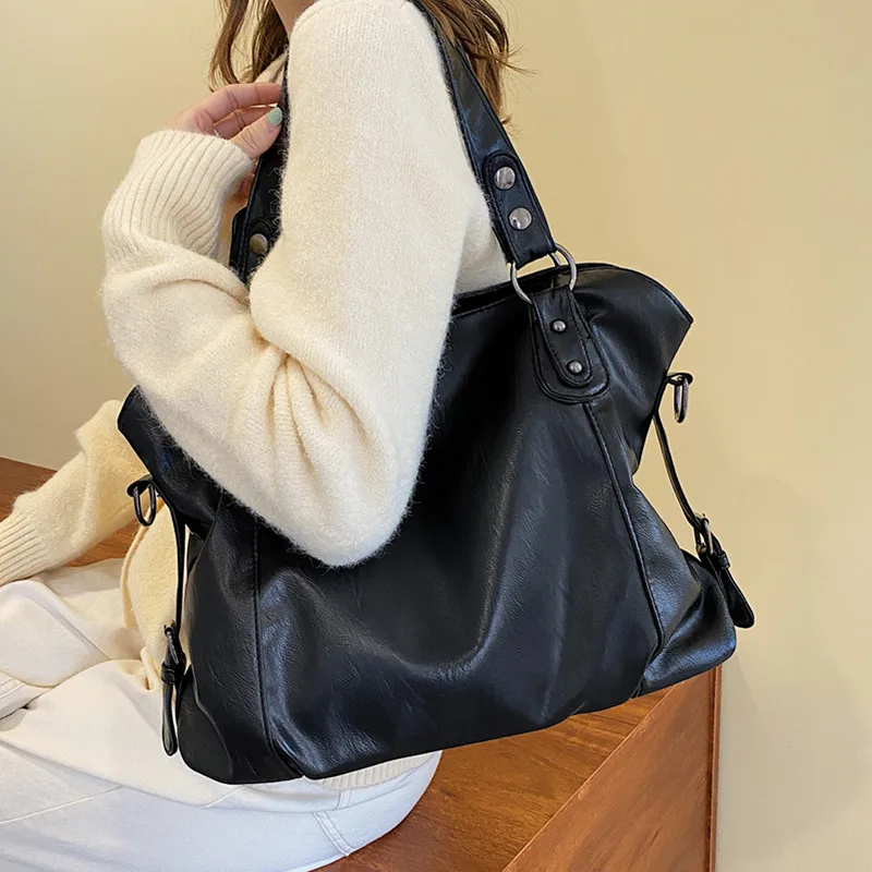 Big Shoulder Bag Black iuu.org.tr