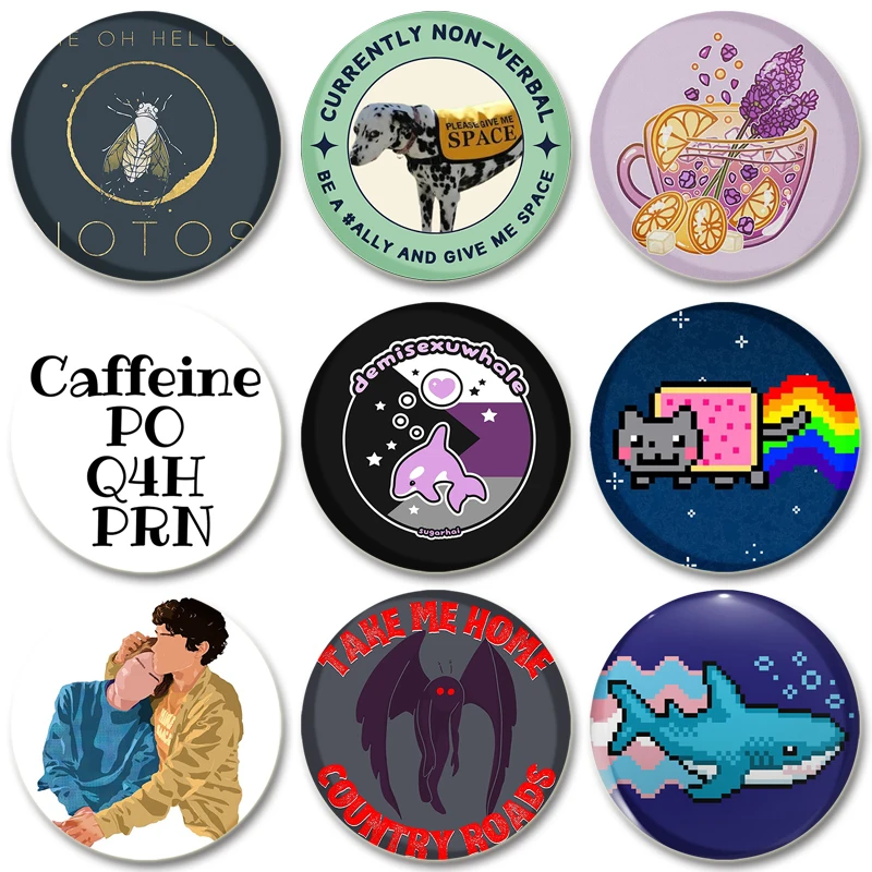 

Time Gear Quote Brooch on Backpack, Handmade Round Brooches, Cute Pins, Anime Icon Badges for Clothes