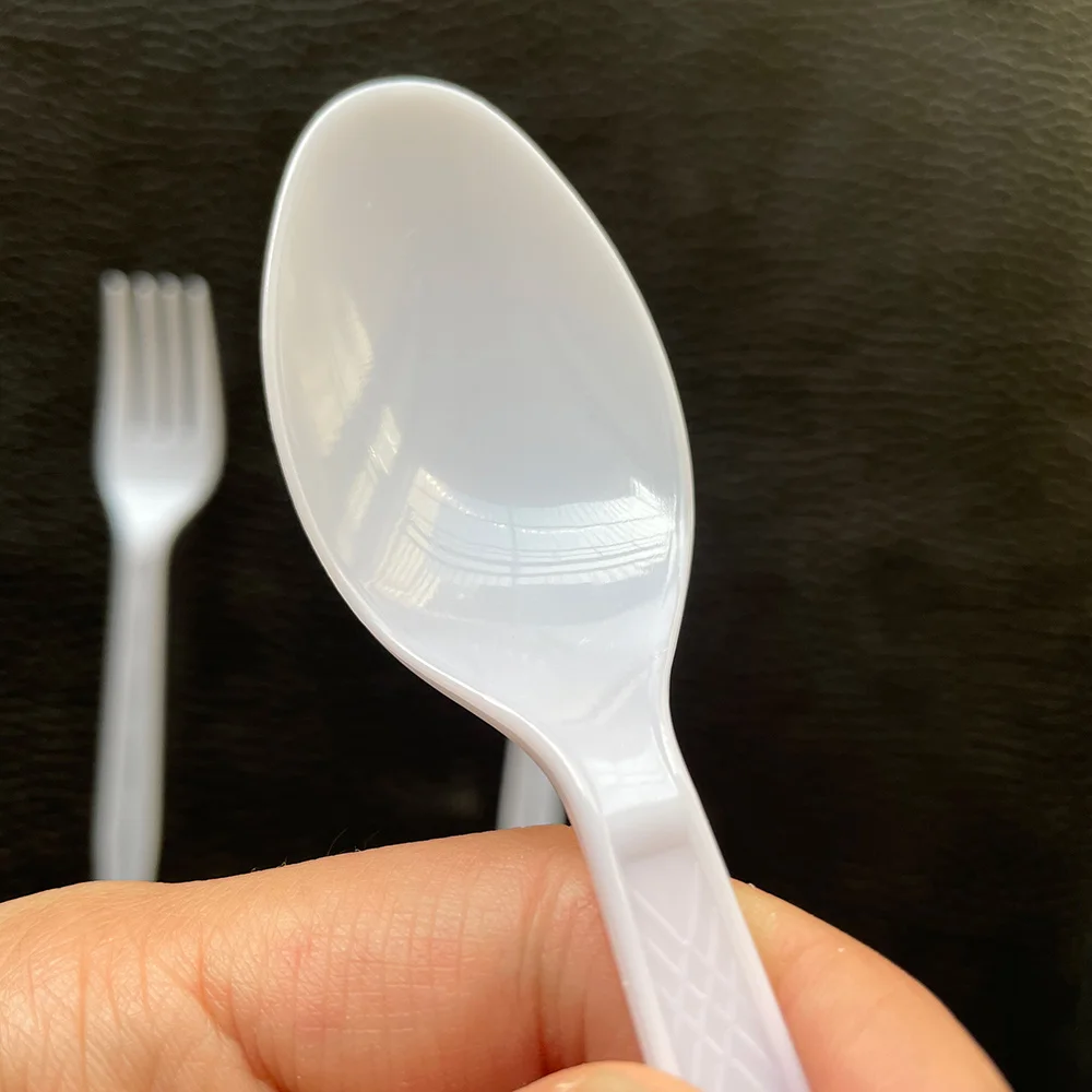 30 szt. Widelce do zastawa stołowa z tworzywa sztucznego łyżki noże stołowe wielokrotnego użytku sztućce plastikowe czarny czerwony złoty żółty