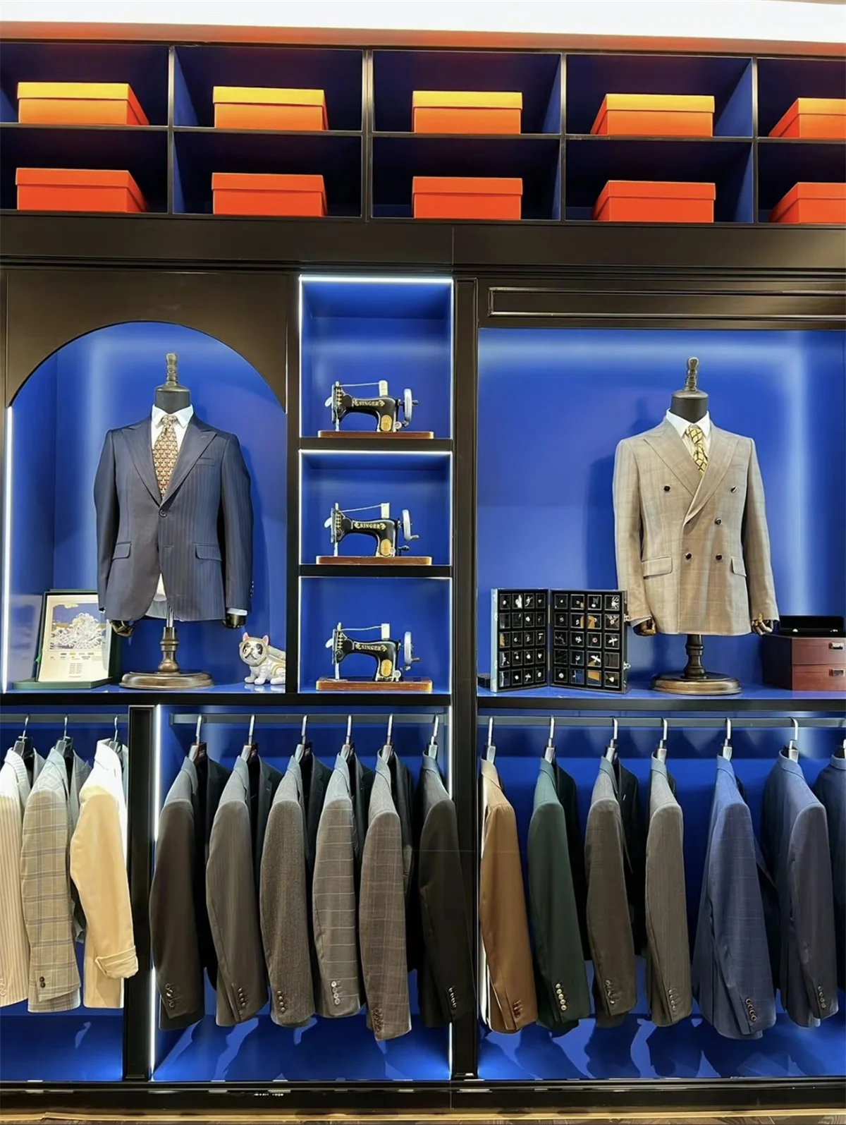 Description Picture 3 of itemTailor Made Army green 2 Pieces Sets Slim Fit Notched Lapel Formal Prom Party Men Suits Elegant Groom Tuxedos trajes para hombre