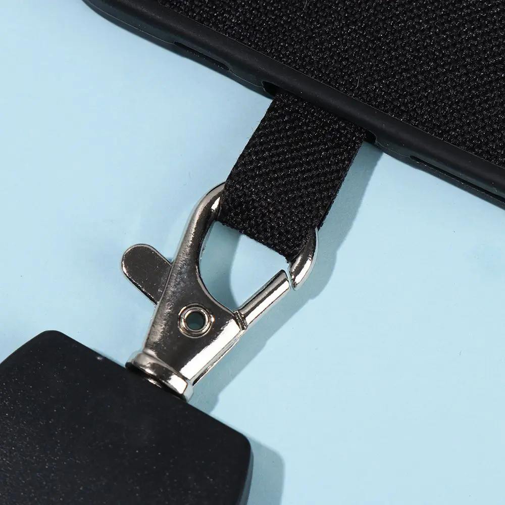 Рисунок 4 - Универсальные ремешки для телефона