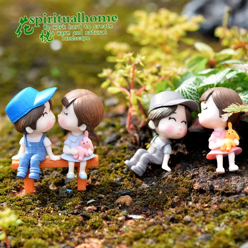 Sitting on The Bench Kissing Couple Wedding Doll Figurines Valentine's Day Gift Cartoon Boy Girl Doll Modern Home Decor 3pcs