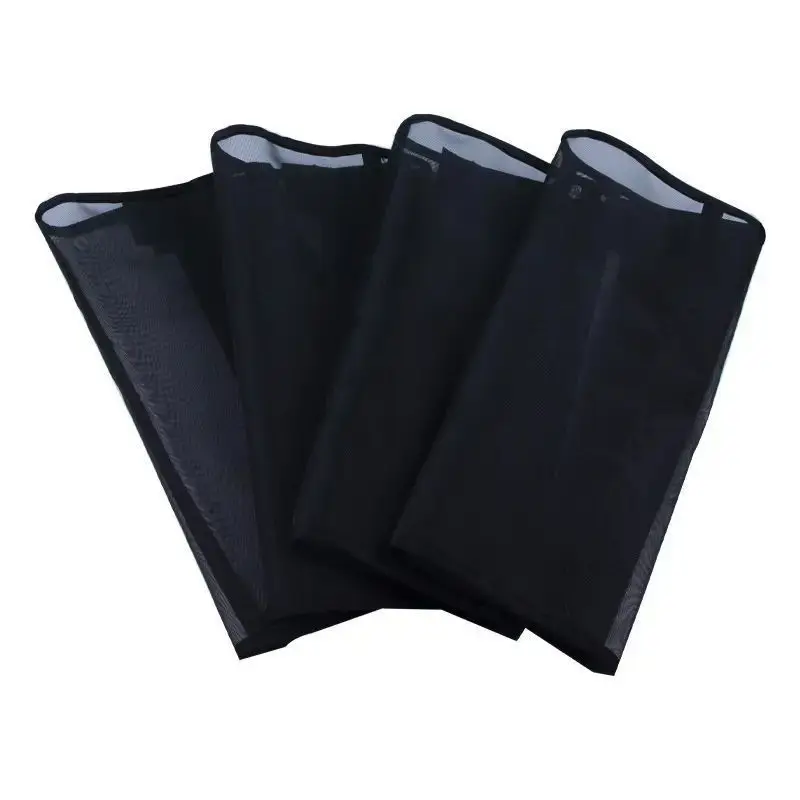 Чохол для захисту від комарів і укусів конячих ніг