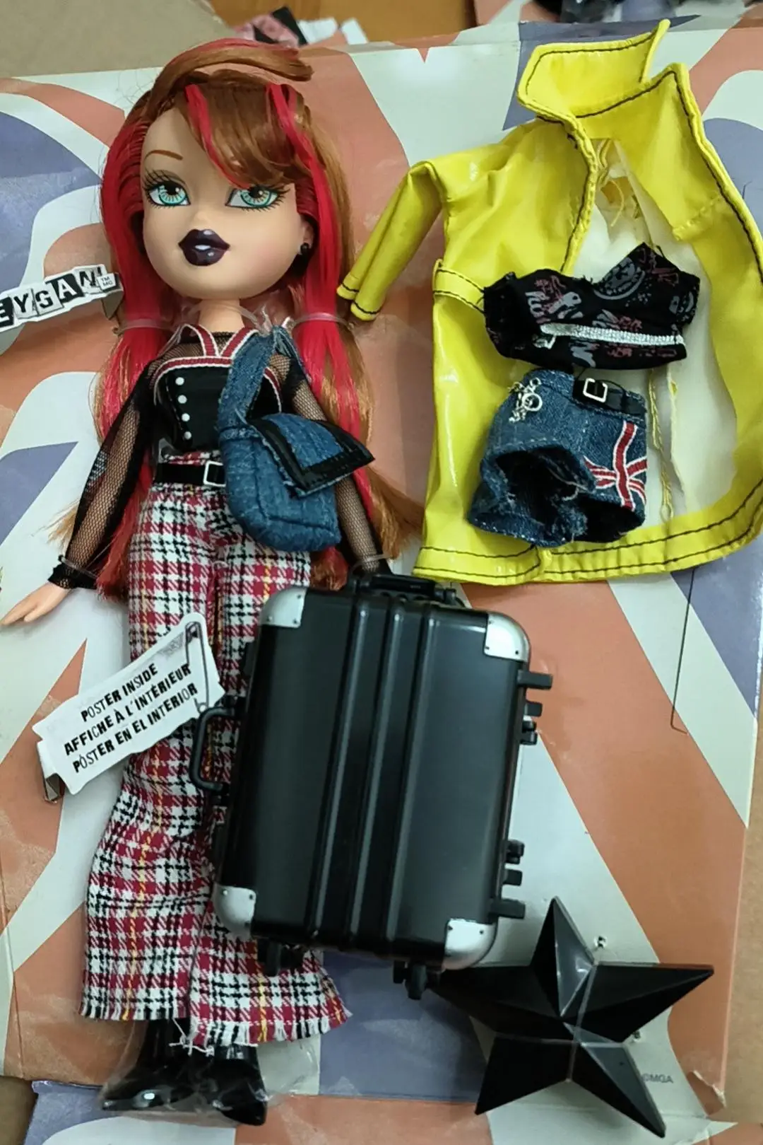 Bratz Pretty 'N' Punk Poupée Mannequin - CLOE - Réédition de ces