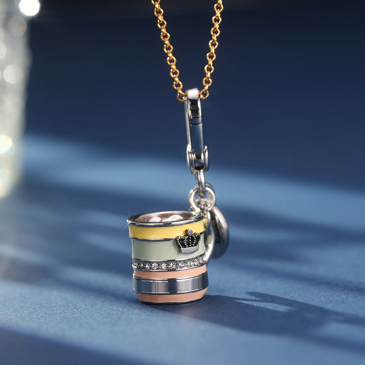 1Pc Mode Farbige Kaffee Tasse Kaffee Cube Anhänger Halskette für Frauen Schlüsselbund Anhänger Süße Partei Schmuck Halloween Geschenke