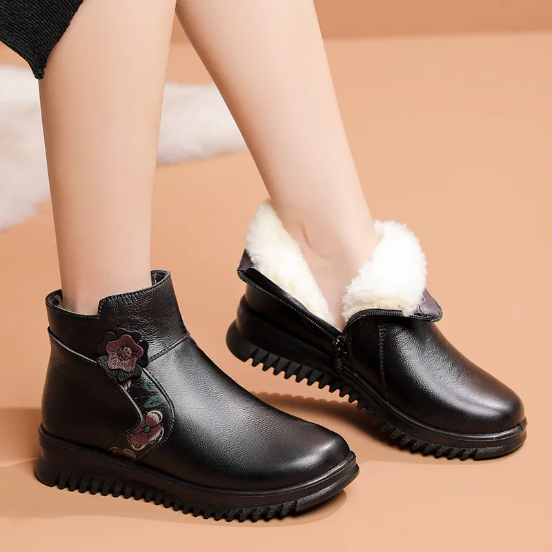 

2023 Winter Women Genuine Leather Casual Comfortable Ankle Boots Female Thick Plush Warm Snow Boots Mother Non-slip Booties