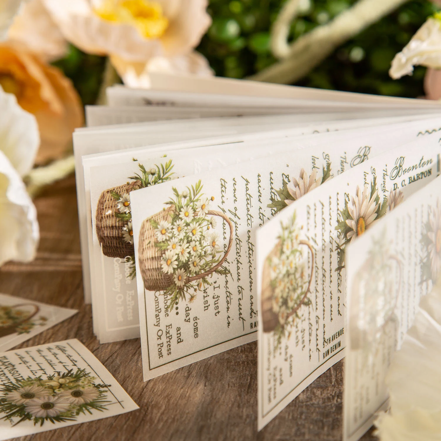 Рисунок 4 - книга с цветочным принтом