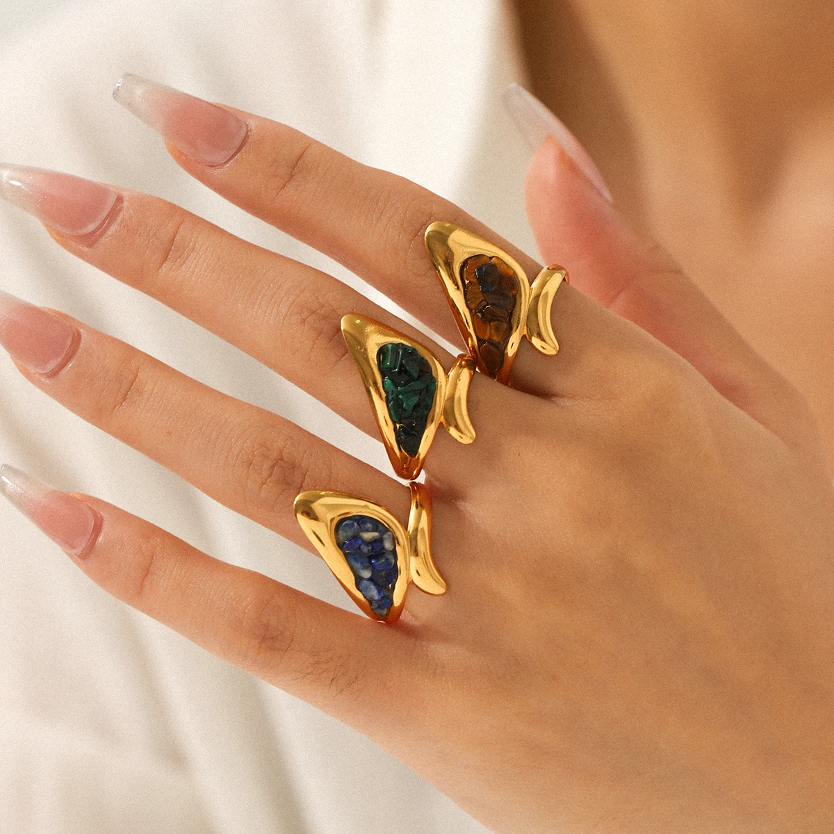 Modischer gebrochener Lapislazuli-Ring aus Edelstahl in Tropfenform, exklusives Design, vergoldeter Ring, elegante Fingerornamente – Detail 5