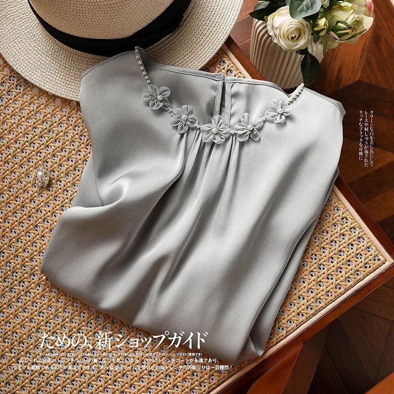 

2023 Summer New Imitated Silk Elegant Fashionable Women Korean Version Shirt Middle-aged Women Short Sleeve Female Blouse T512