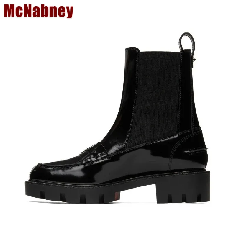 

Men's Patent Leather Boots Slip On Chelsea Boots Ankle Men Boots Design New Fashion Style Mid Heel Men Black Casual Boots