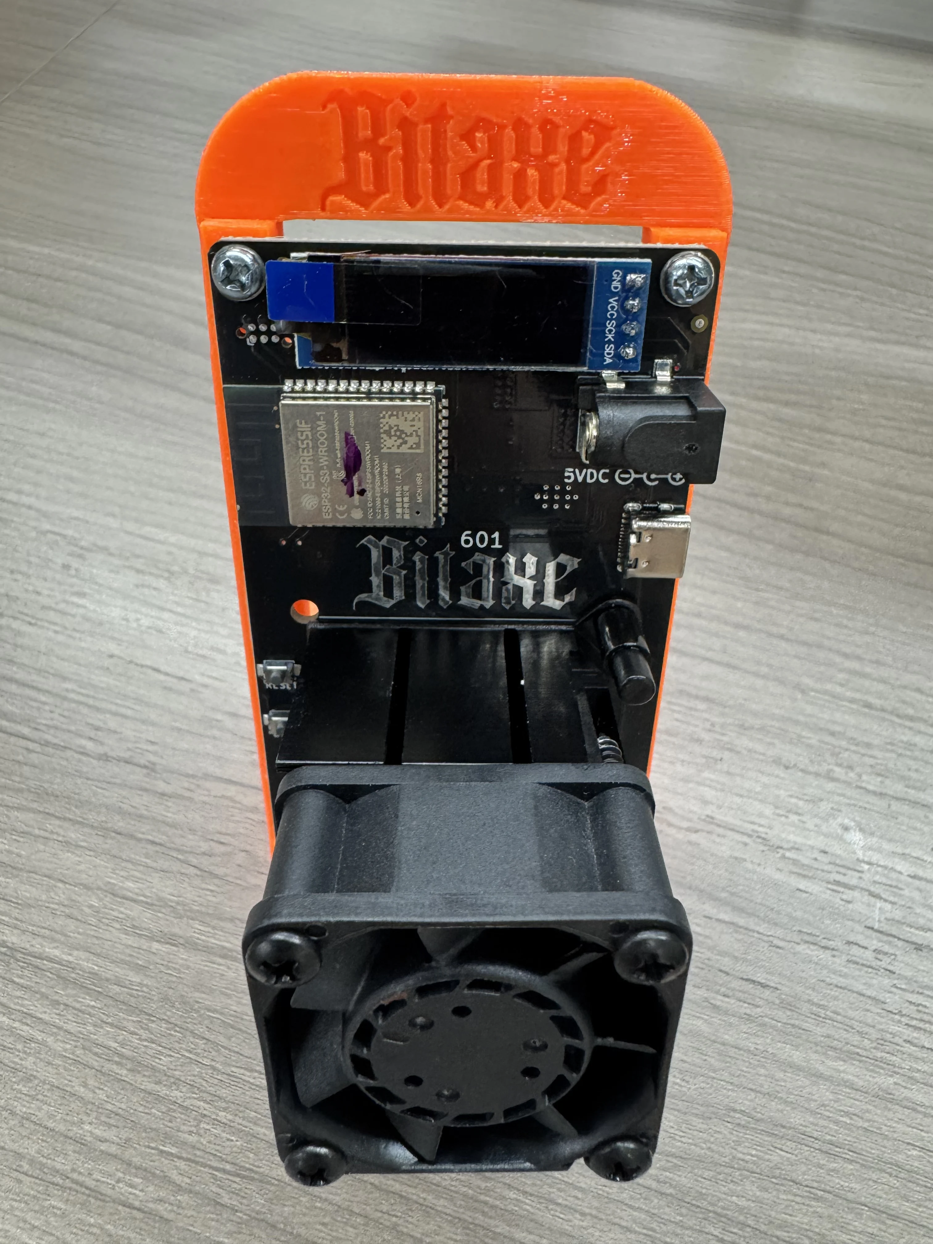 새로운 Bitaxe Miner 1.2T Bitcoin Solo 가정용 ASIC Miner-Freehip.co.kr