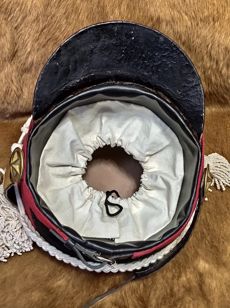 Light cavalry hat shako low-brimmed hat replica French high-brimmed can be worn by real people.