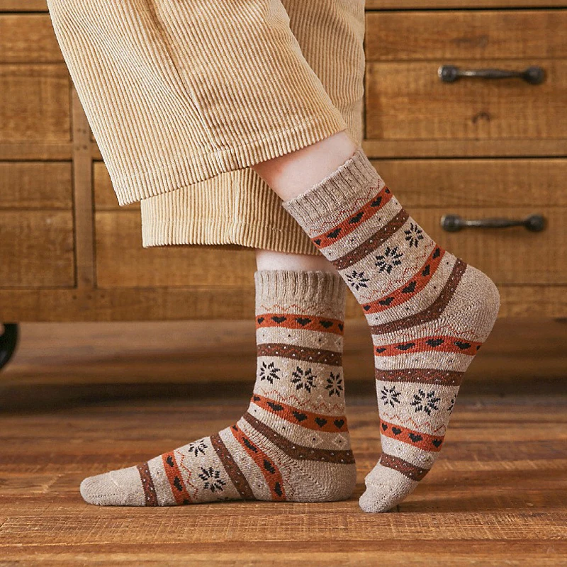 5 Pairs Winter Women Wool Socks Thicken Warm Retro Ethnic Style