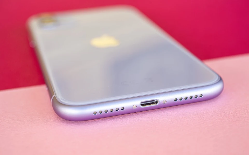 iPhone11 256GB MWMC2J/A﻿ Amazon.com: Apple iPhone 11, 256GB, Black - Fully Unlocked