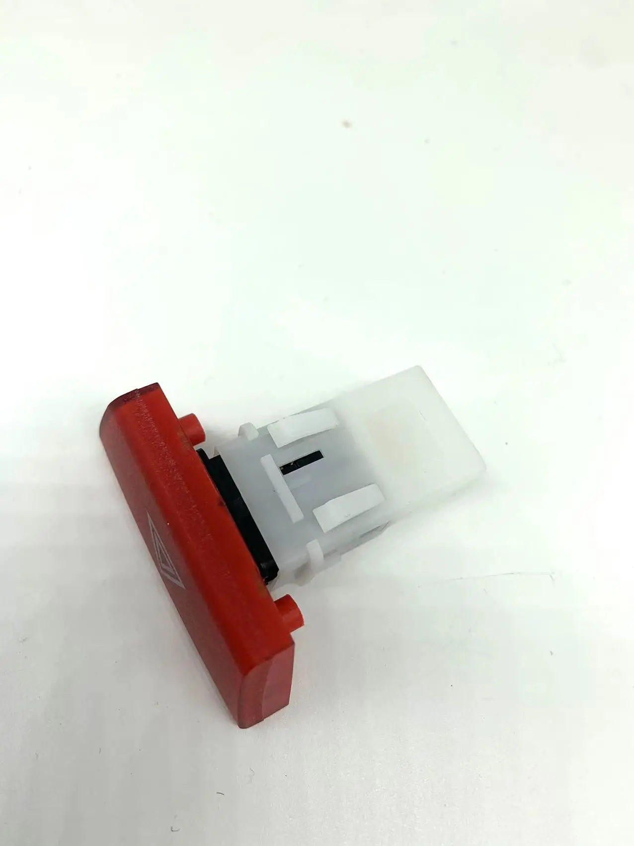 Warning Hazard Light Emergency Button Switch for Citroen C1 Toyota Aygo