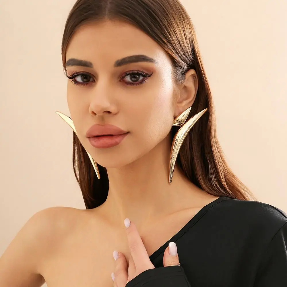 Trend Triangle Bend Pointed Earrings Minimalist Geometric Stud Earrings Exaggerated Drop Earrings Women Girls