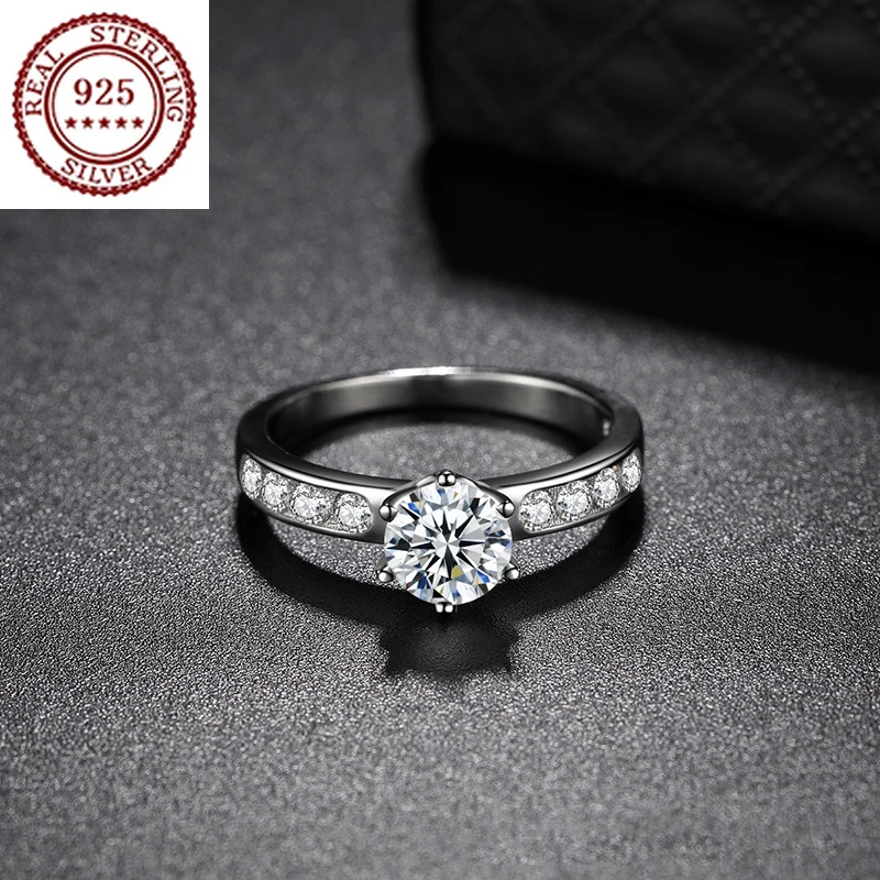 Moissanite 925 Sterling Silver One Carat Six Claw Diamond Ring Light Proposta Di Lusso Confessione Gioielli Classici Regalo Femminile