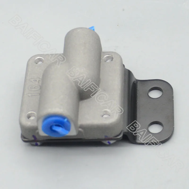 Baificar 브랜드의 새로운 클러치 오일 파이프 유압 버퍼 밸브 C00112193 SAIC Maxus T60 T70용
