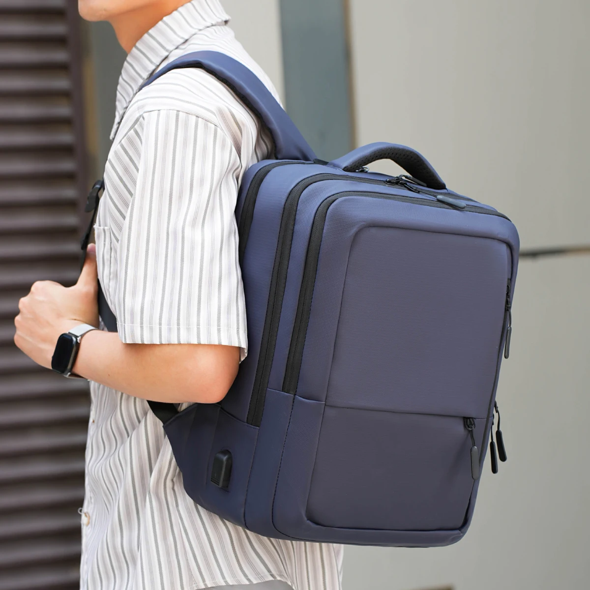 Backpack Computer Backpack Men's Business Commuting Casual Lightweight Large Capacity Travel School Bag Female Student Travel Boarding Conference Computer Bag