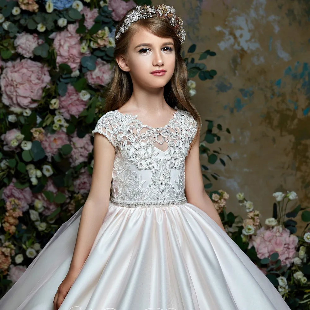 Luxury Customize First Communion Dress Beaded Lace Satin Princess Handmade Flower Girl Dress Junior Wedding Party Pageant Gown