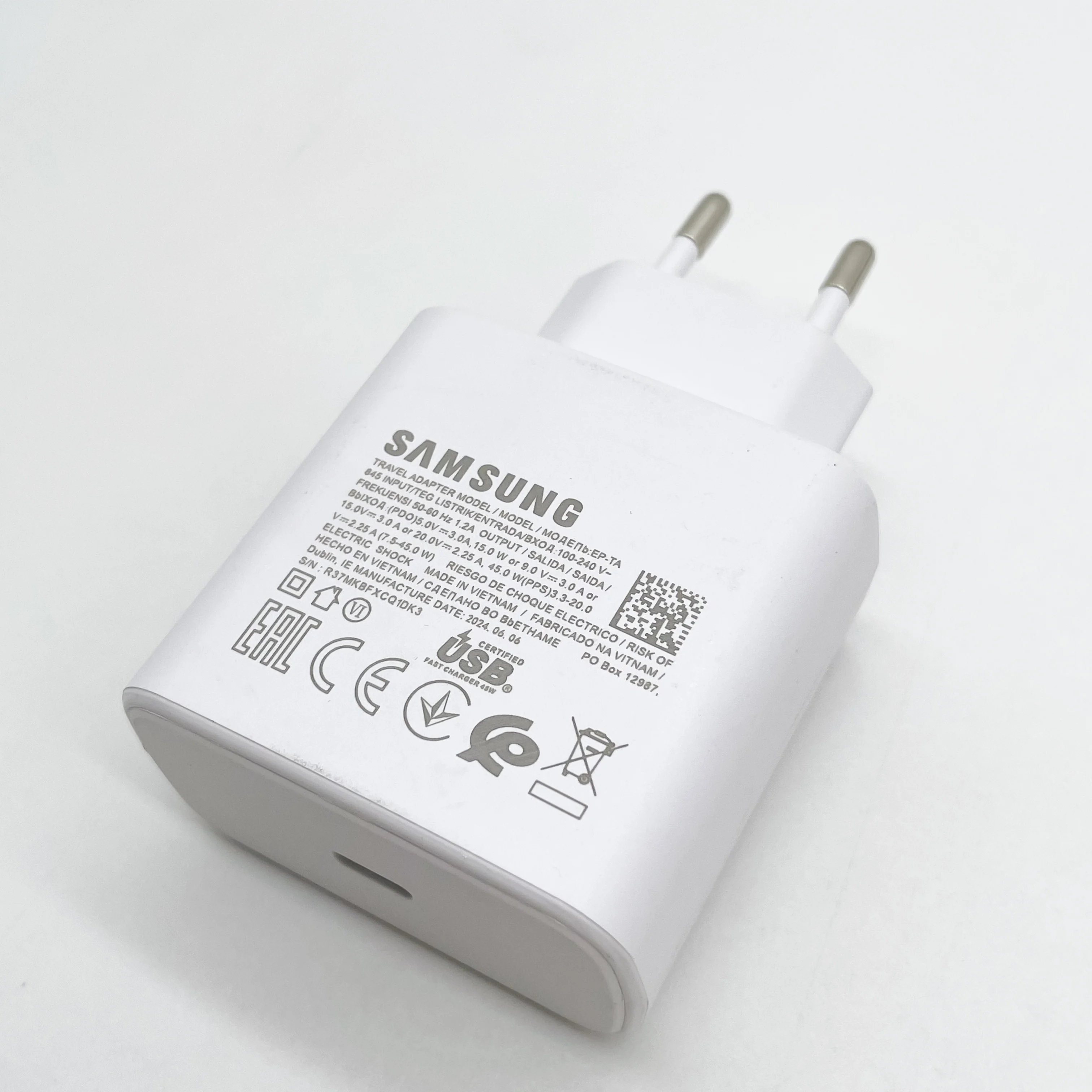 Samsung 45W Super Fast Charging Phone Charger with 5A Cable