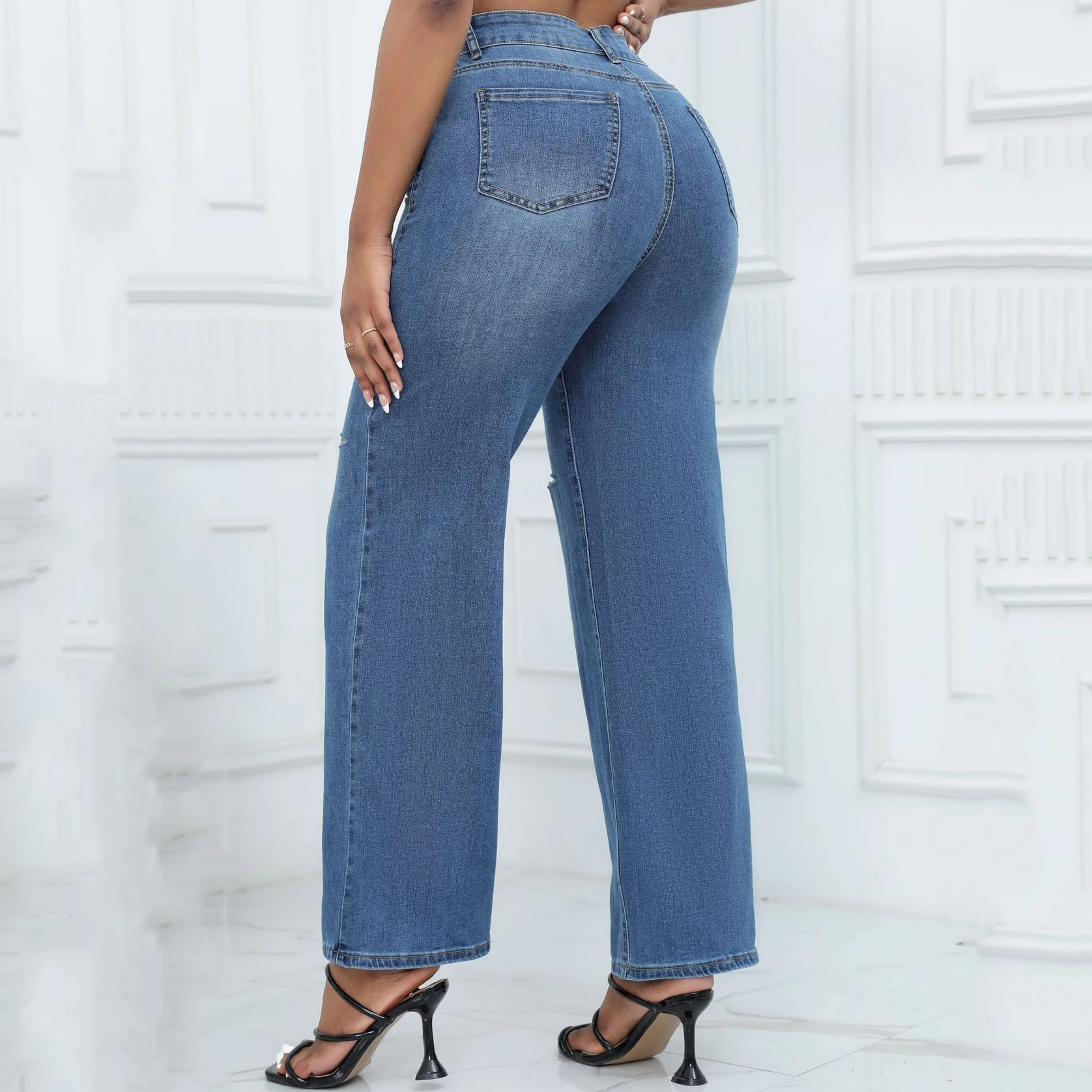 Рисунок 4 - Прямые брюки для женщин