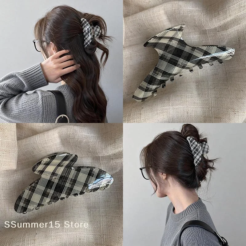 Elegant Plaid Acrylic Hair Claw Clip - Classic Retro Hair Accessory