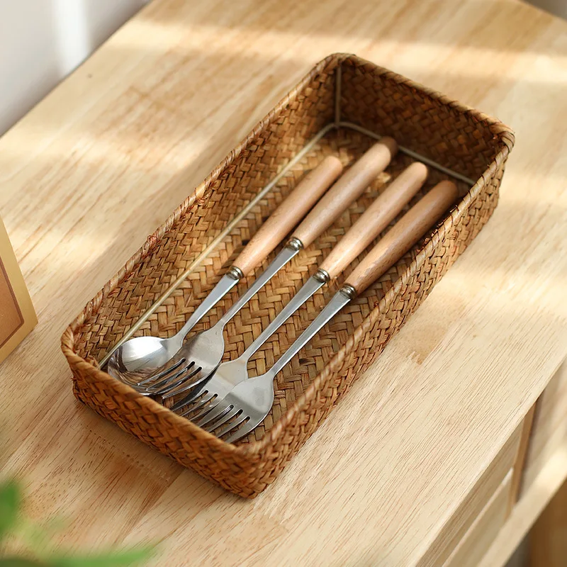 Seagrass Weaving Storage Basket Fruit Bread Snack Storage Box Wicker Woven Rattan Sundries Organizer Makeup Desktop Weave Box 3