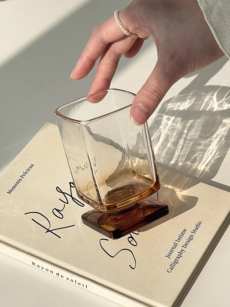 Retro Design Glass Cup for Home Use Beverage Whiskey Cotail Glasses High Aesthetic Value Small  Design Sense