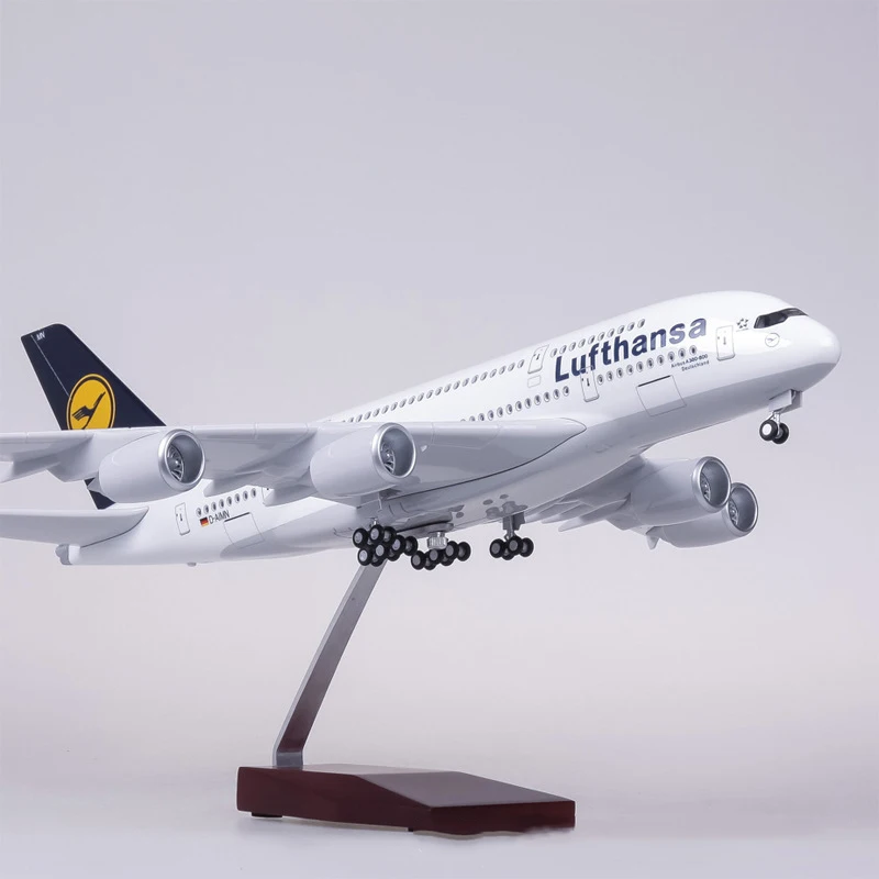 

Wheel Light 1:160 Aircraft Model Simulation Of The Lufthansa Airbus A380 Civil Airliner 380 Display Collection Gift