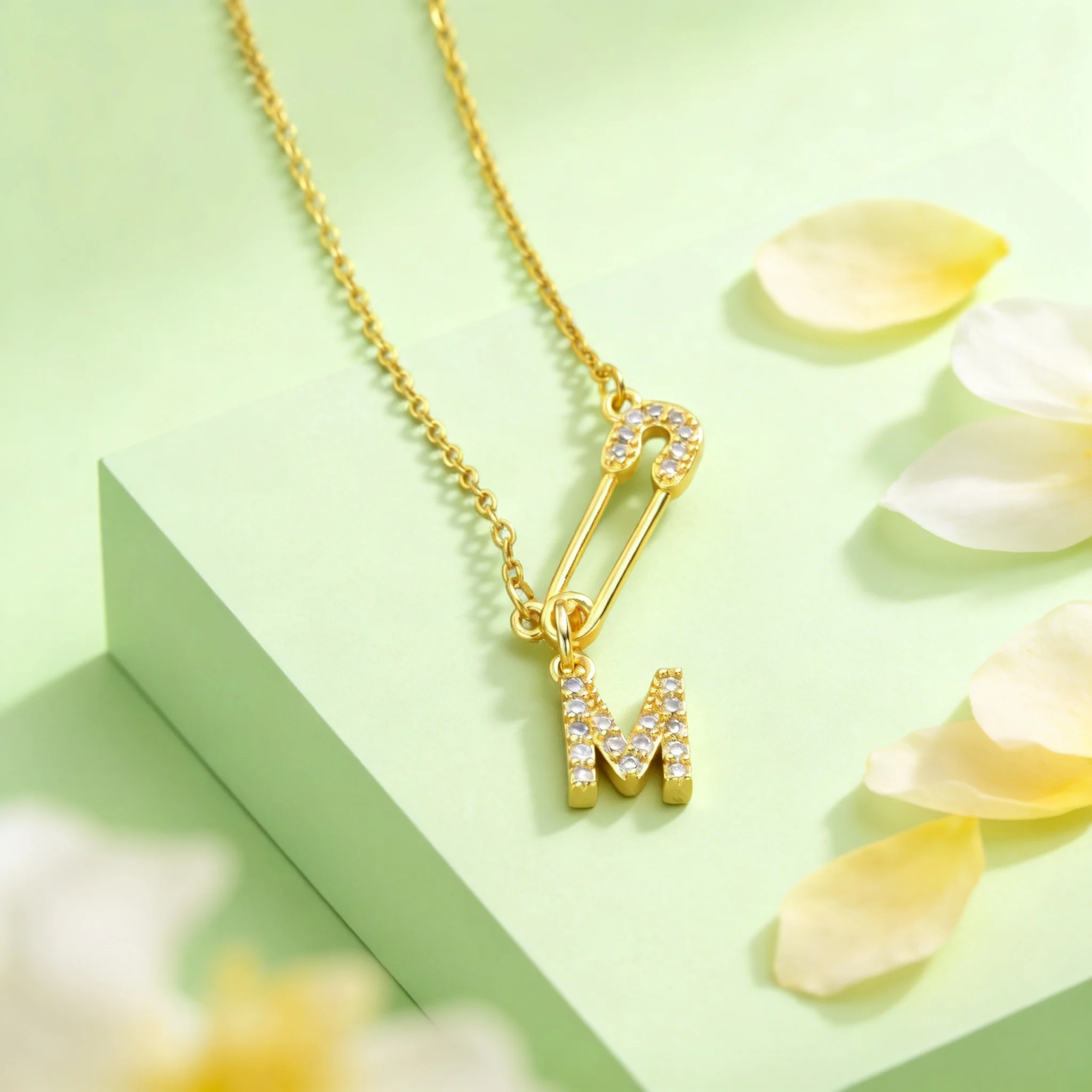 Initialen hanger met paperclip ketting voor dames_voghion.com