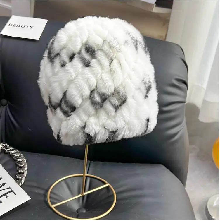 Damenmütze mit echtem Rex-Kaninchenfell, flauschige warme Wintermütze, russische handgefertigte gestrickte Kopfbedeckung, Mützen – Detail 26