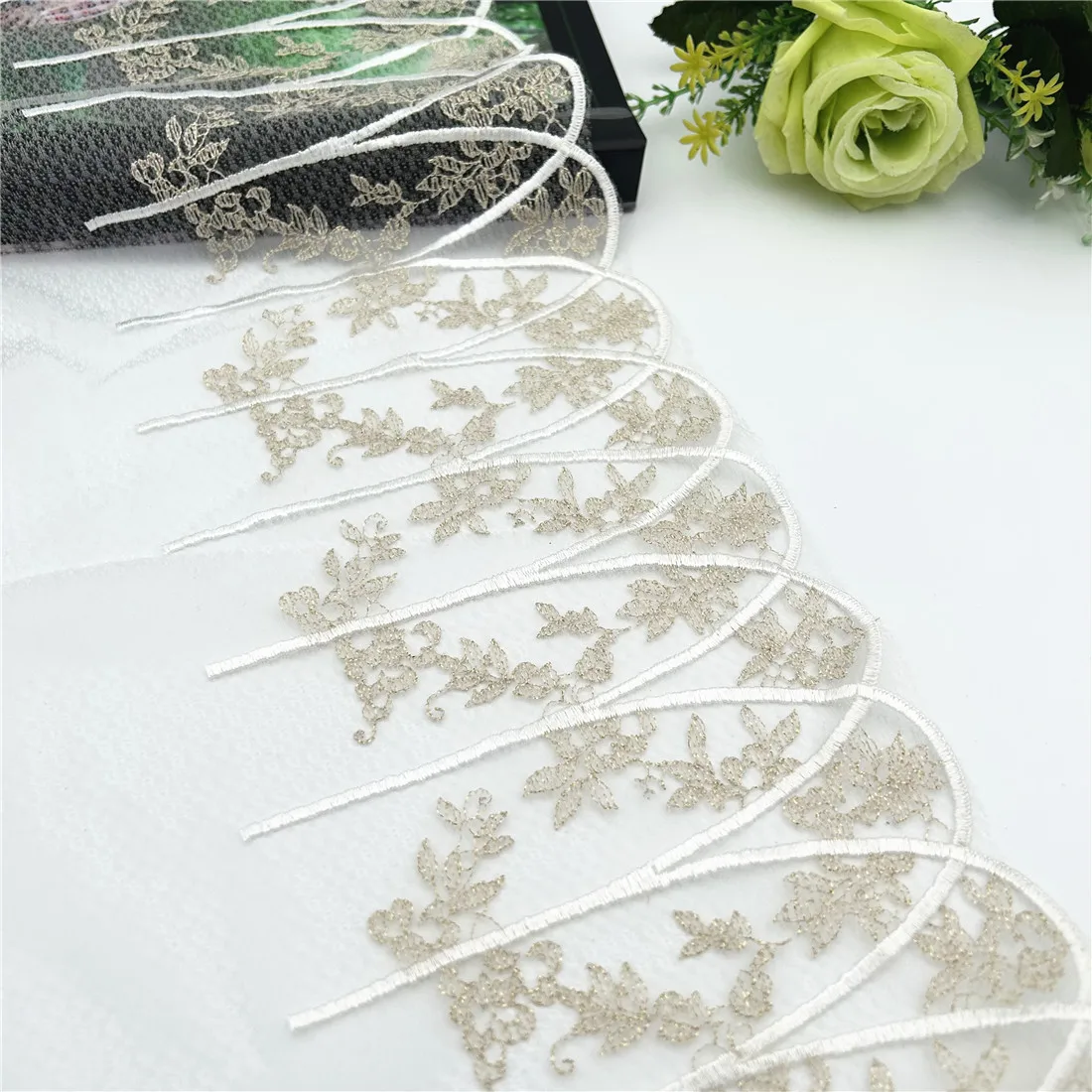 3y/lot Width 22.50cm White Gold Embroidery Lace Trim No-Elastic Clothing Accessories Dress Sewing Applique Costume Lace Fabric 1