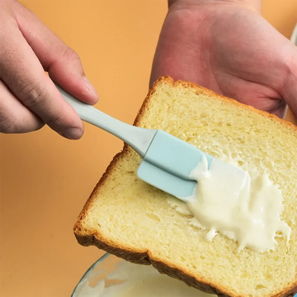Cream Scraper Set Image 4