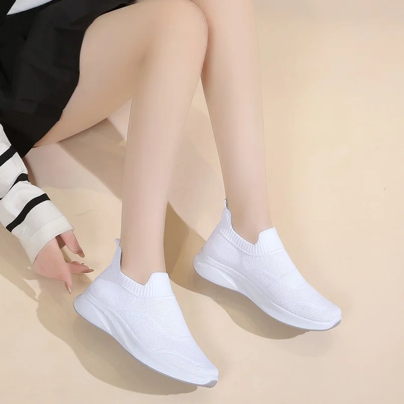 2023 New Sports Shoes Lightweight and Breathable Casual Shoes Women's Tennis Sports Shoes Outdoor Comfort Zapatos