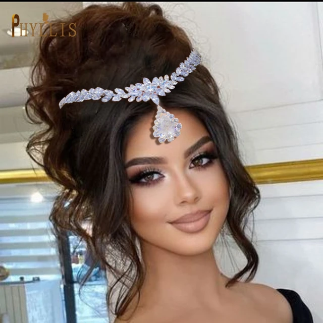 What To Wear When: Tiara vs Headband | Open hairstyles, Headband hairstyles,  Hair styles