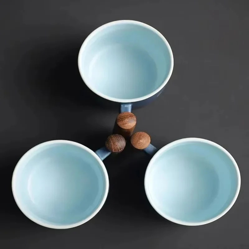 كوب قهوة من السيراميك