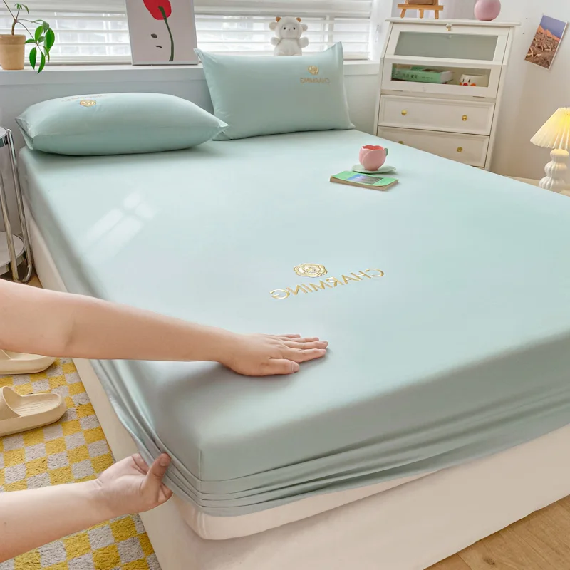 

Fitted Bed Sheet Luxury Egyptian Cotton Mattress Cover Embroidered Bedspreads Elastic Bed Linens Soft Bedsheet No Pillowcase