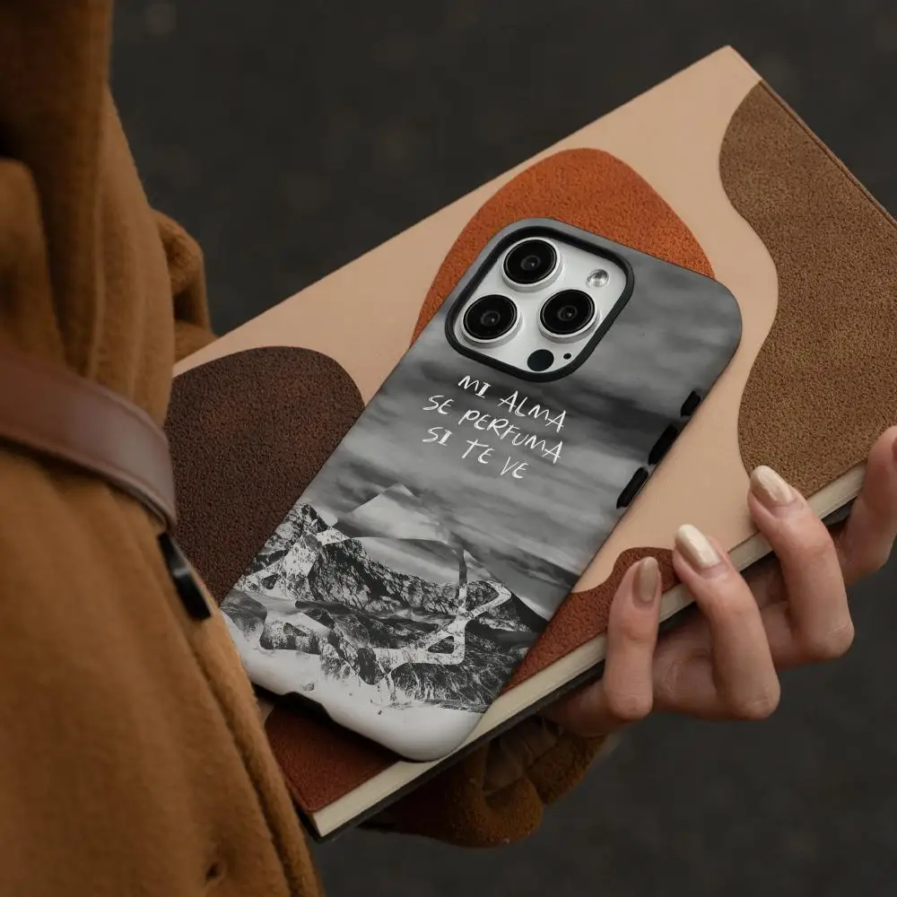 Dellafuente Torii Yama Glossy HD Double-Layer Phone Case