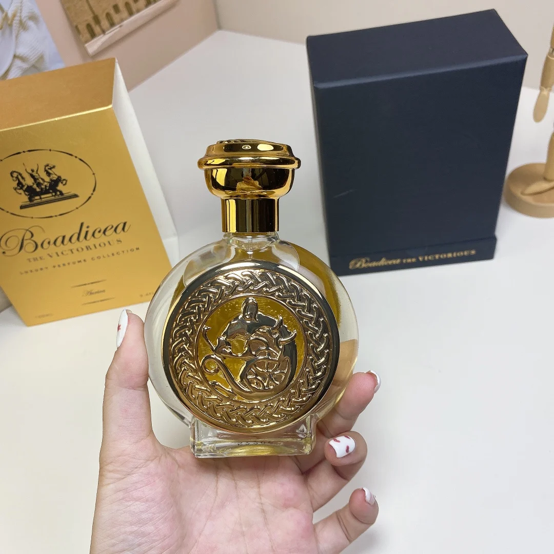 Eau de toilette uomo profumo romantico sandalo e oud legnoso_voghion.com