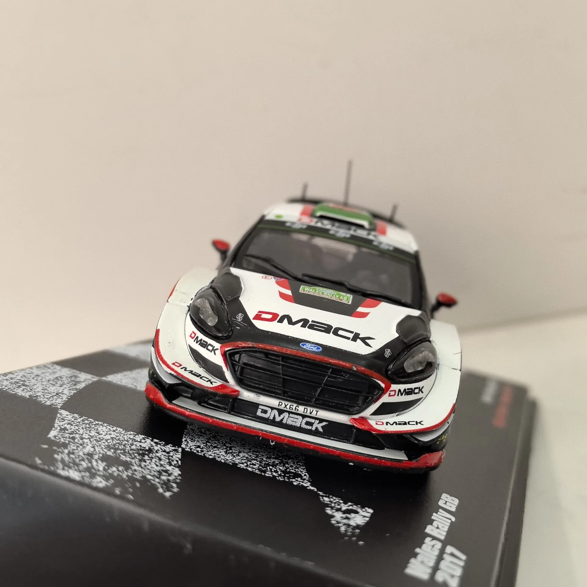 IXO Ford Fiesta WRC #1 Ogier Rally GB Pays De Galles 2017 1