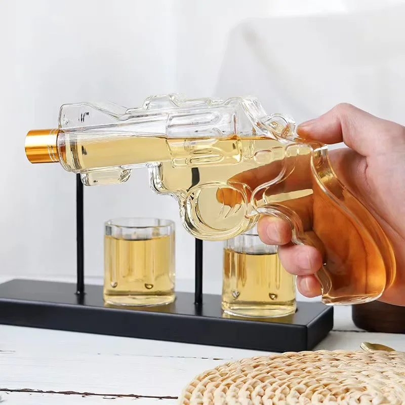 Forgópisztoly üvegek Borosüveg Whisky üvegek állítsa bora Elosztó sáv Italozás edény Pisztoly alakú üvegek Palackol kvat men's ajándékok