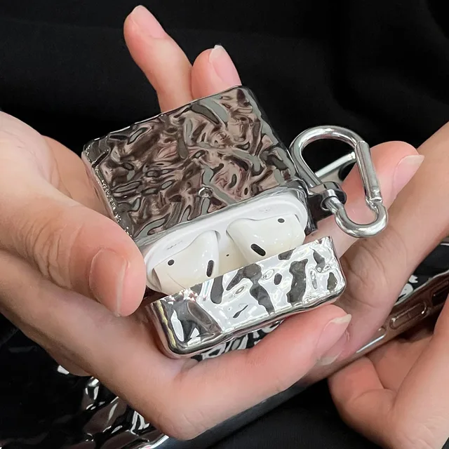 에어팟을 세련되고 안전하게 보호하는 Tinfoil 실버 주름 주름 케이스