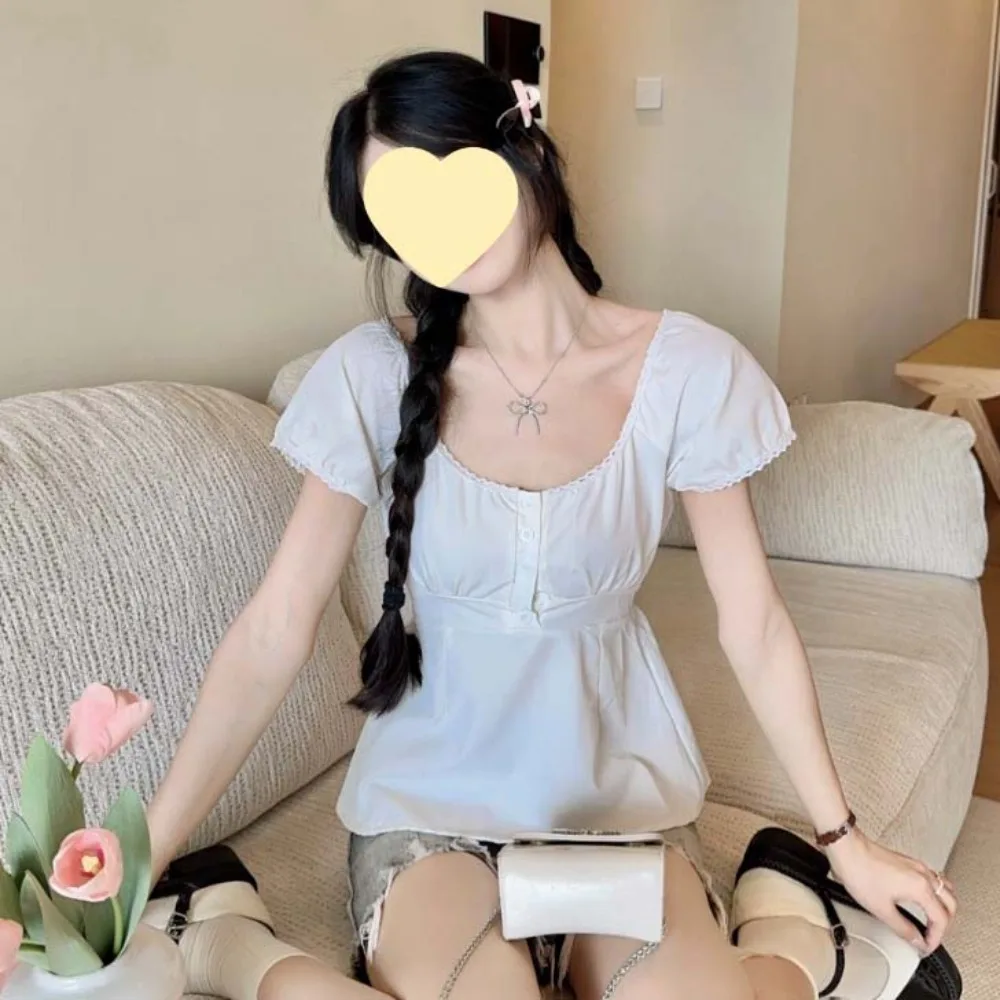 Description Picture 6 of itemShort Sleeved Female Low-necked Tops Shirt Commuting Bottoming Shirt Korean Ins Style White Short T-shirts Thin White