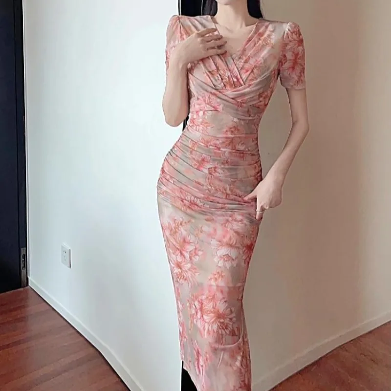 

French Gentle Dresses Retro Floral Temperament Dress Sexy Mesh V Neck Waist Cinched Pleated Split Mid Length Vestido