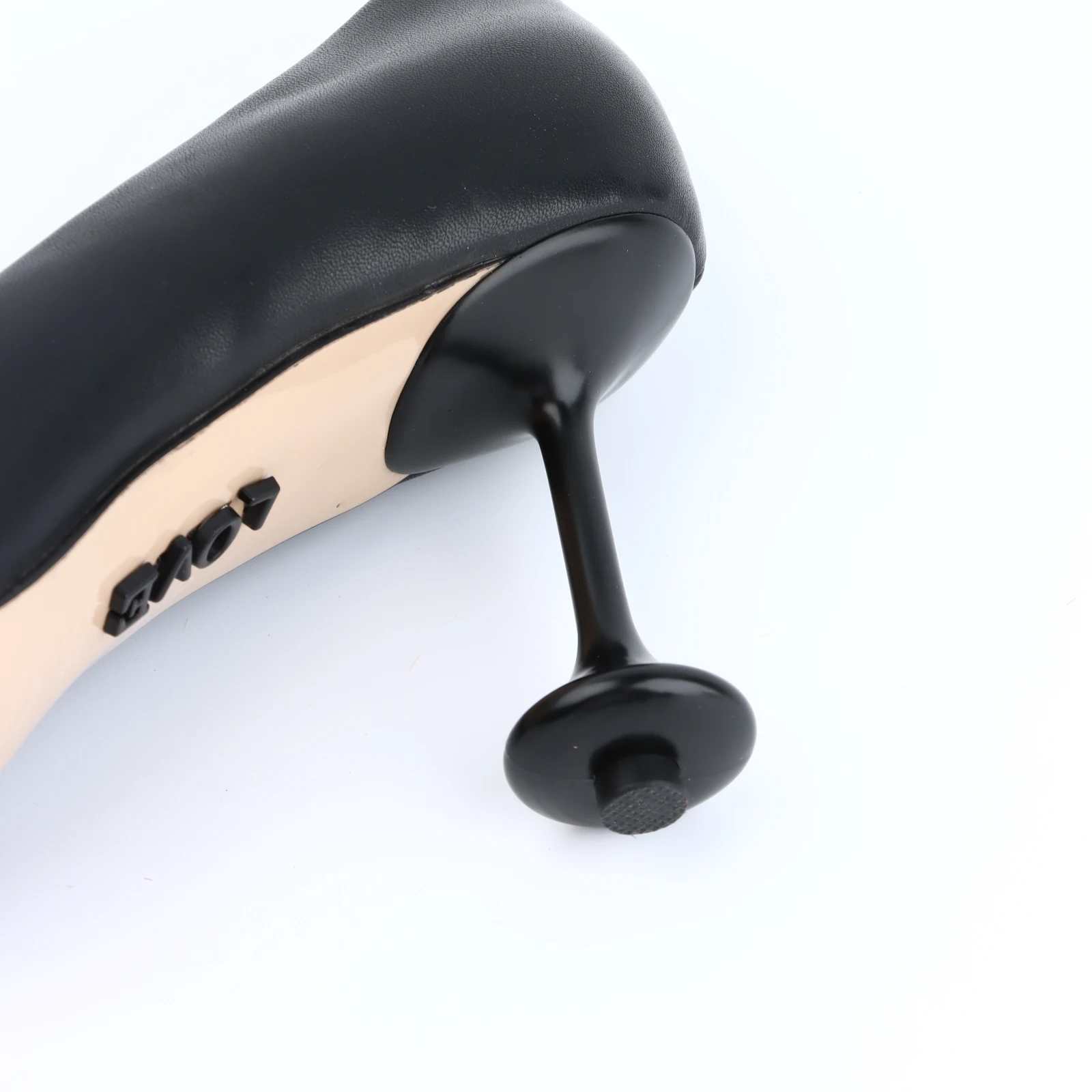 Рисунок 5 - Женские туфли-лодочки на шпильке