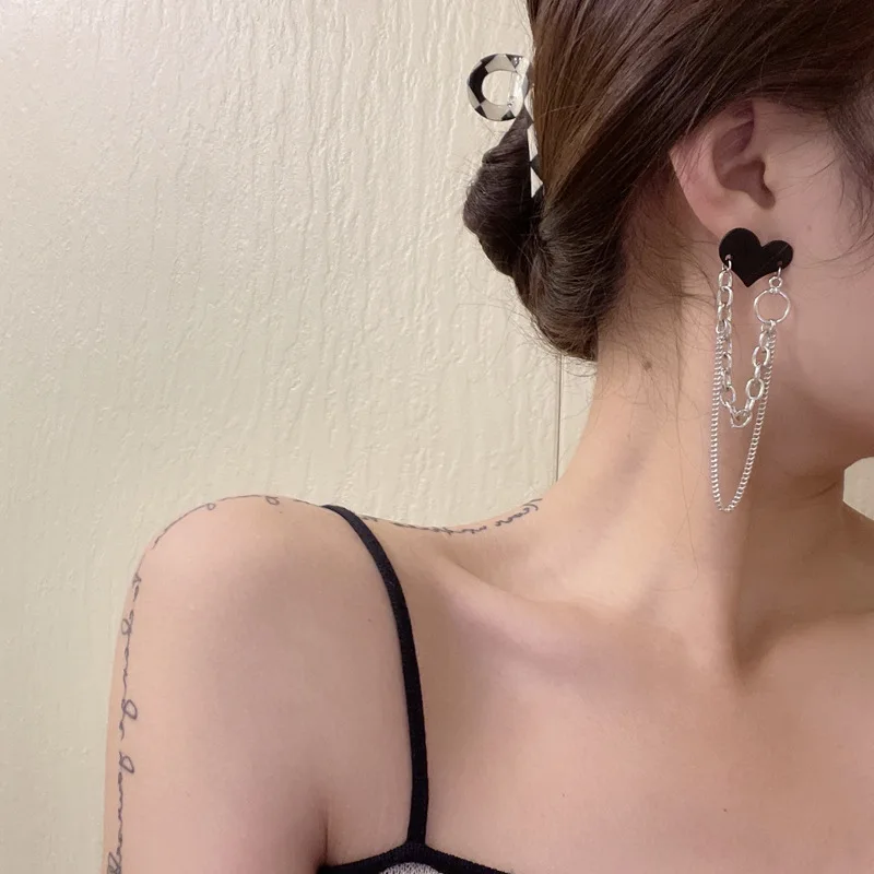 Hip Hop Black Heart Tassel Chain Earrings For Women Korean Brincos Femme Jewelry Streetwear Fashion,crystal tassel earrings,dangle earrings