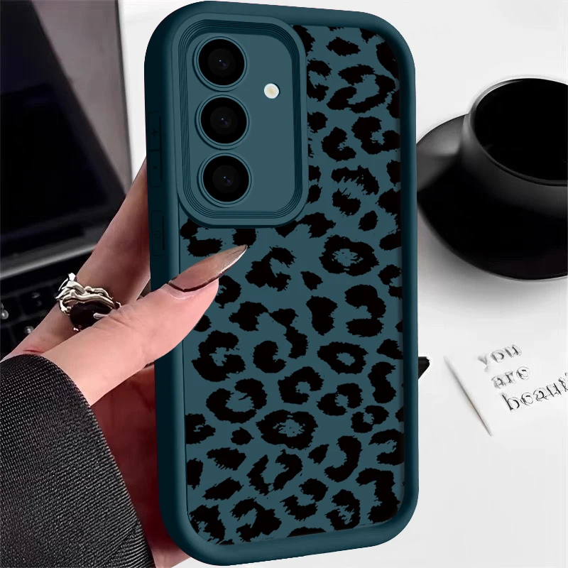 Stylish Leopard Print Phone Case - Ultra Protective and Trendy Design